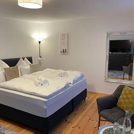Voh Studio Mitten In Vohenstrauss, Smart-Tv, Parkplatz Bagian luar foto