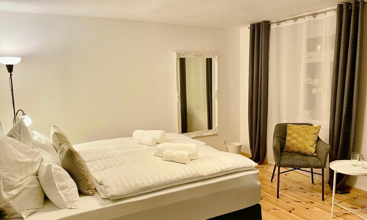 Voh Studio Mitten In Vohenstrauss, Smart-Tv, Parkplatz Bagian luar foto